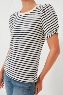 Navy Striped Vesty Puff Short Sleeve Crewneck -Outfit And Shoe Sales Store 2FmXBTnCSTmPyV8uiyxVn4TUdcMsB4aK 1