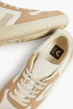Veja Extra White Natural Sahara V-10 Sneakers -Outfit And Shoe Sales Store 4Zb8K6uLNPE7fP655VcJYcRZl9AyVT4A 1