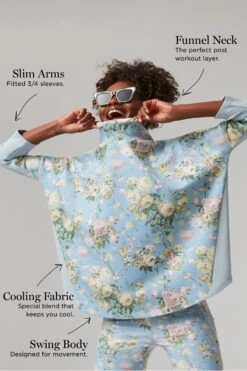 Breezy Blue Chintz Ally Swing Sweatshirt -Outfit And Shoe Sales Store 5TSxgSnkP7zGyEyfkxTuB3PTM0aXzFSi 1