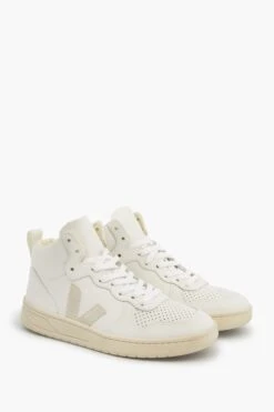Veja Extra-White Natural V-15 Sneakers -Outfit And Shoe Sales Store 62UFRMwyMQTY51sB9xkDpYCZ6598iJrz 1