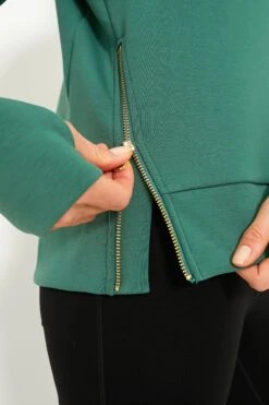 Olive Everyday Pullover -Outfit And Shoe Sales Store 7Z0jp6L1jaEBli0ZYv3y1JbHOvvIcLg5 1