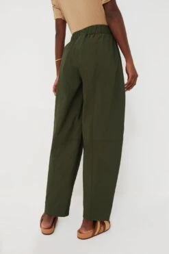Ganni Kombu Green Cotton Crepe Elasticated Curve Pants -Outfit And Shoe Sales Store AFKbbRb08dH6tCWMpOqMnfRbjZVlX9aS 1