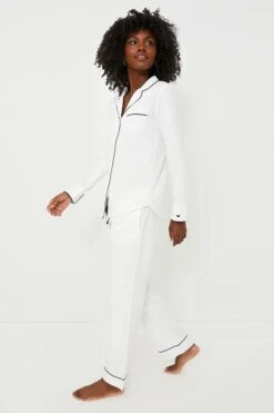 White Pajama Set With Navy Piping -Outfit And Shoe Sales Store Abq4glPGTqRI1QG24AL0YnXzILUBbtct 1