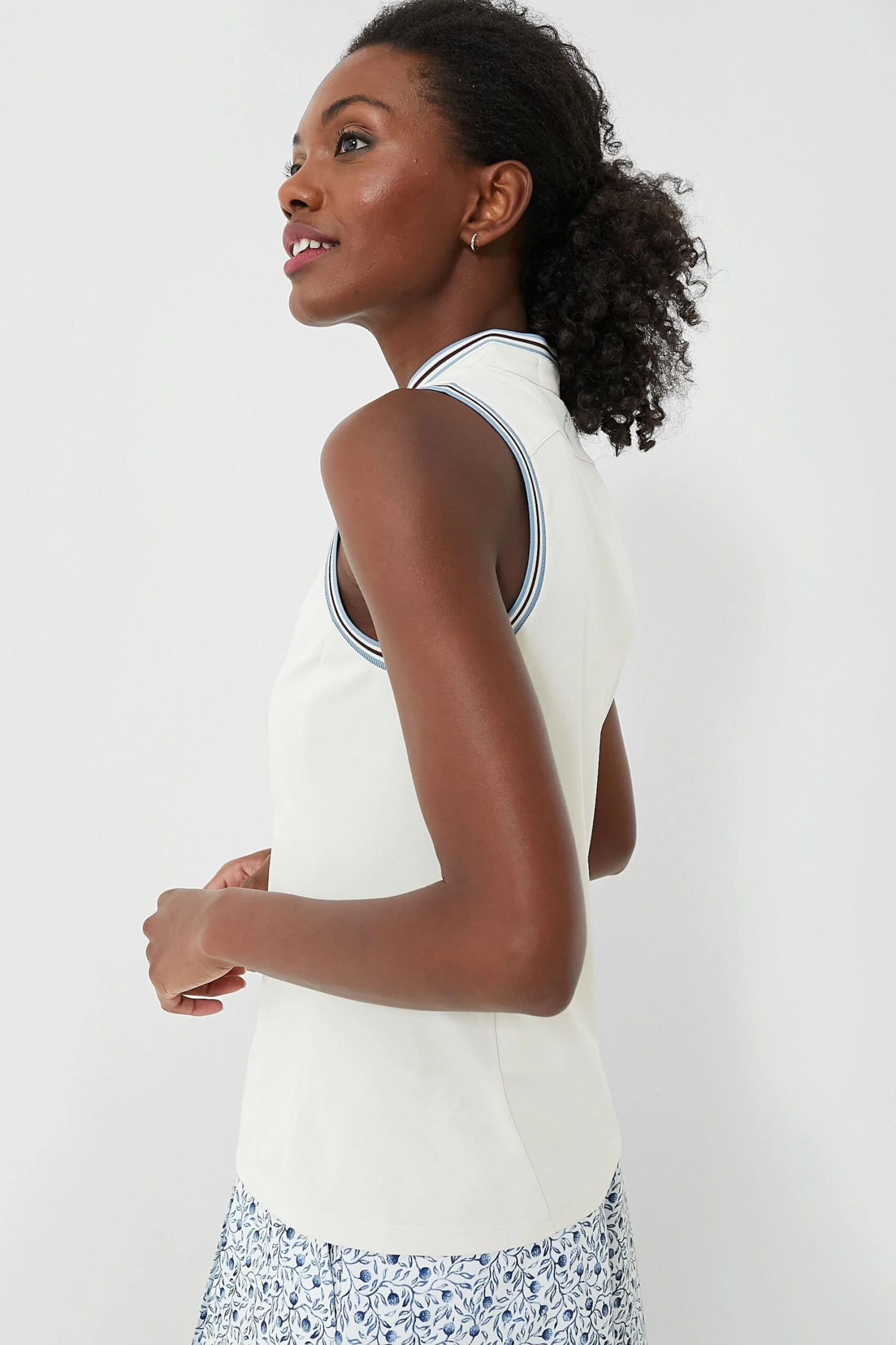 Sleeveless Air Tech Polo 3 Sleeveless Air Tech Polo - Image 3