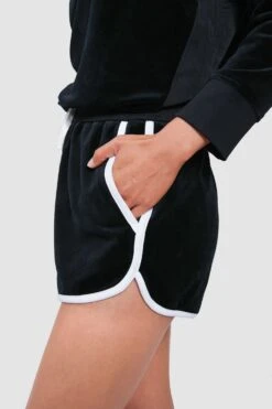 Black And White Piped Anders Short 10 Black And White Piped Anders Short -Outfit And Shoe Sales Store H32vqNND3nlOpSJrbGo0TYZEZlipYdXB 1