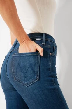 MOTHER Home Movies The Runaway 9 MOTHER Home Movies The Runaway -Outfit And Shoe Sales Store ITfM1H4EIiL7EfgImosBuMZuH2dgwXq7 1