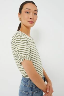 Olive Striped Vesty Puff Short Sleeve Crewneck -Outfit And Shoe Sales Store J37pdtKRifM6OgqeMUXs492RwEnCWbjP 1