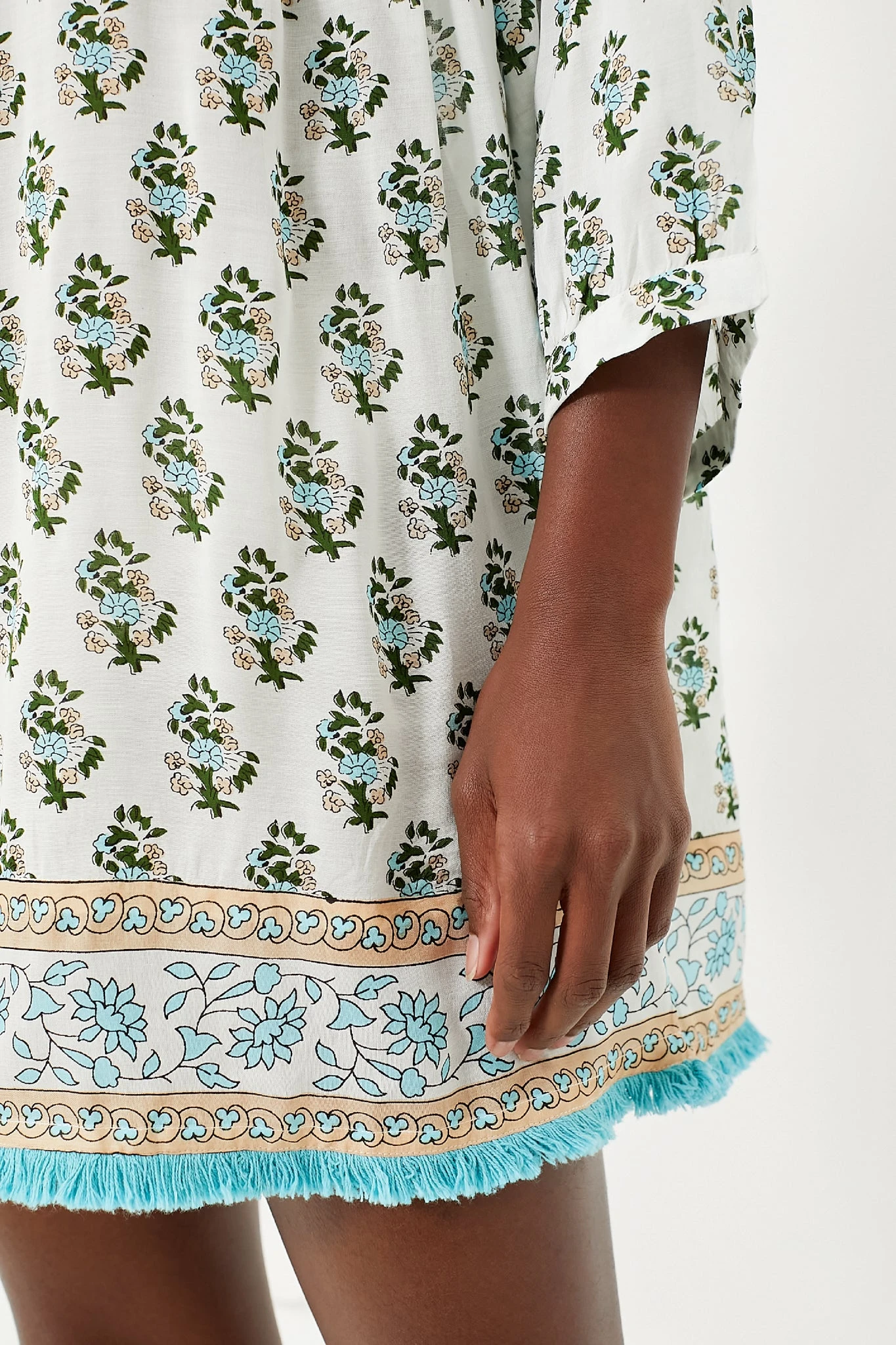 Dainty Hydrangea Bondi Coverup 5 Dainty Hydrangea Bondi Coverup - Image 5