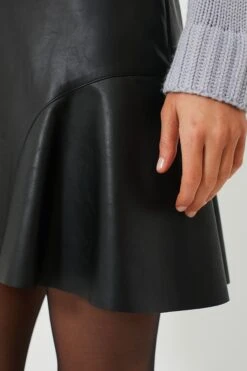 Black Leather Lana Mini Skirt -Outfit And Shoe Sales Store KBXlXGSTutKAHTNDQeT2O3ytNv24pYLs 1