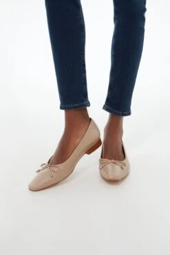 Beige Leather Monica Flats -Outfit And Shoe Sales Store OanmbsDk2MnyeRkSUzWH1SN79ZgujIbR 1