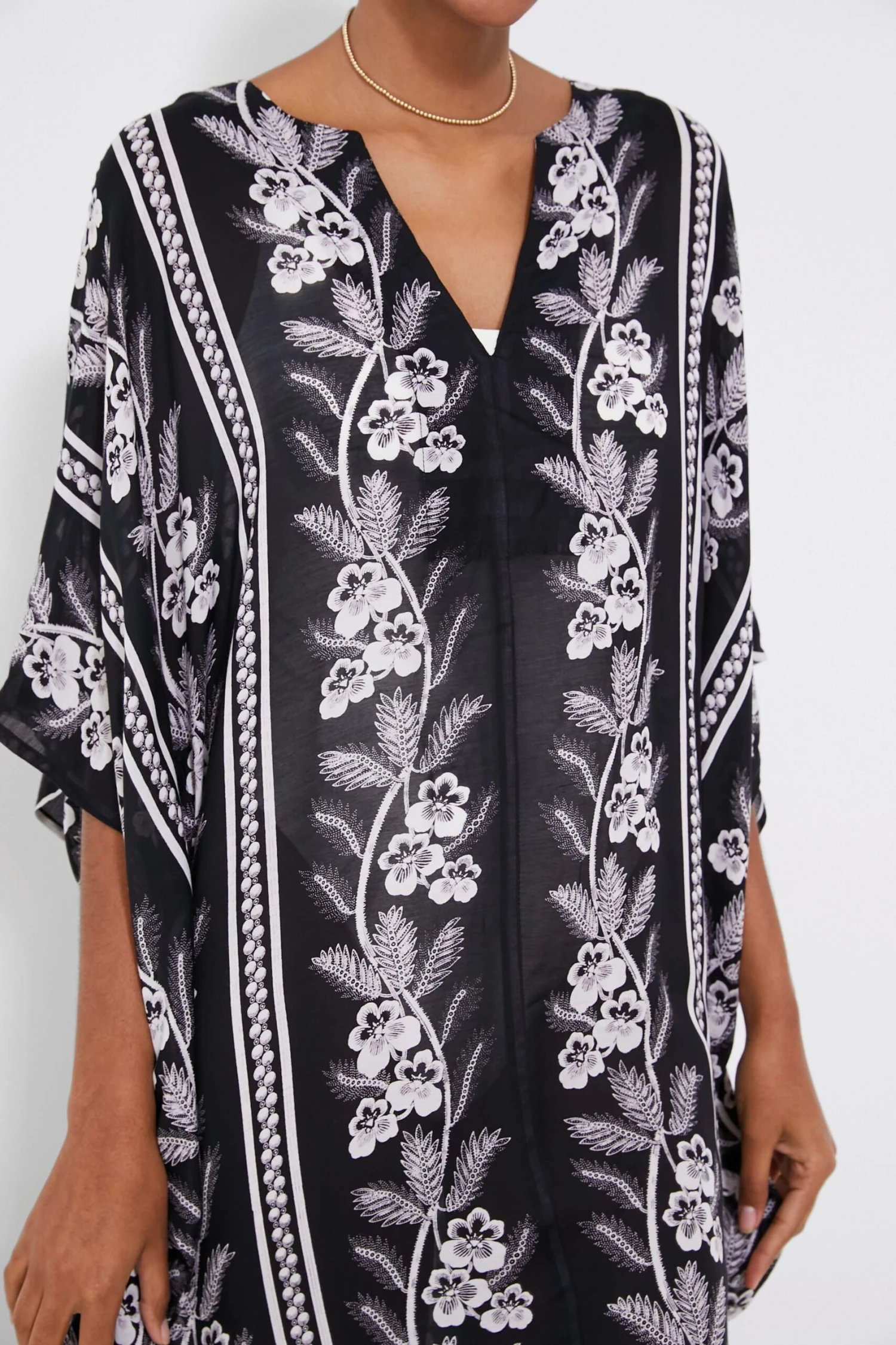 Noir Bloom Oversized Caftan 5 Noir Bloom Oversized Caftan - Image 5