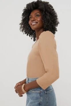 Tan Vesty Long Sleeve Crewneck -Outfit And Shoe Sales Store R8GEEahkZNdBLCaXaK3bqRhJ7Wc6cgq3 1