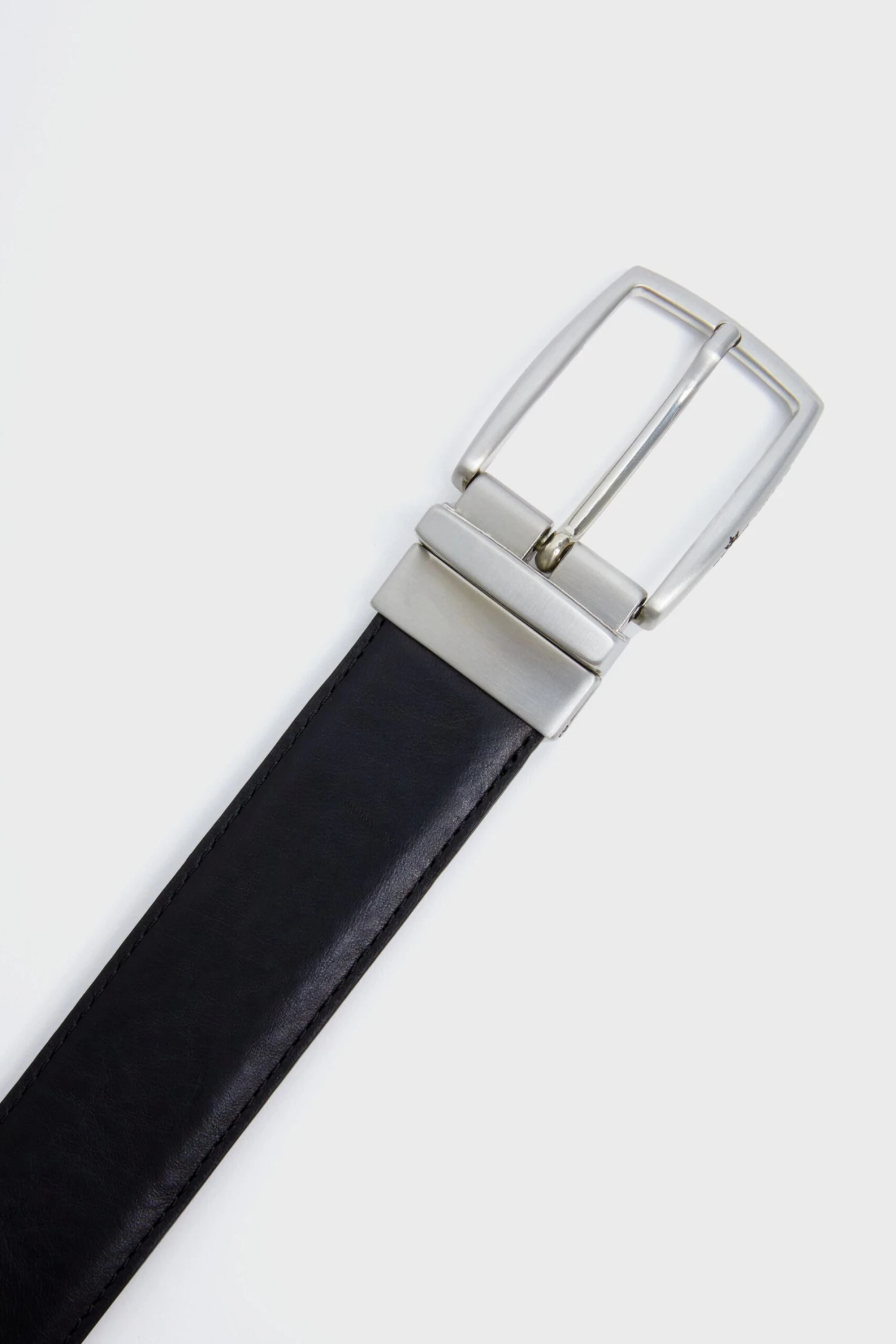 Peter Millar Reversible Leather Belt 7 Peter Millar Reversible Leather Belt - Image 7