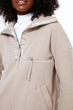 Varley Taupe Clay Daniel Fleece -Outfit And Shoe Sales Store d8WdTJGMo5Saa9y5fBaGUoED5Y9fZN7r 1