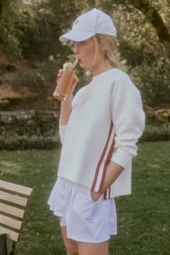 Retro Red And White Maggie Pullover -Outfit And Shoe Sales Store fIUrl8t5ajk4uQRIOAZkUbkPY91DXjK0 1