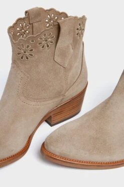 Taupe Cali Broderie Suede Cowboy Boots -Outfit And Shoe Sales Store gxS8CGFWRDFFAlucwv1wvURVcxOTFtoy 1