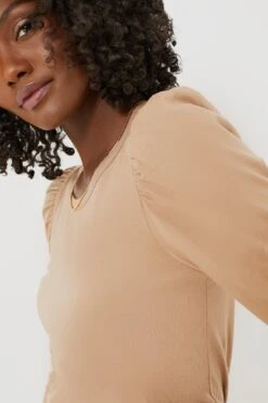 Tan Vesty Long Sleeve Crewneck -Outfit And Shoe Sales Store j0mPf5a0FflwBRpbGh7P3x0OJVCkR7DS 1