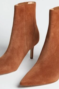 Veronica Beard Hazelwood Lisa Short Boots -Outfit And Shoe Sales Store jvr8t1czRPQjZNOyFxXACZbUsAMRI6Gs 1