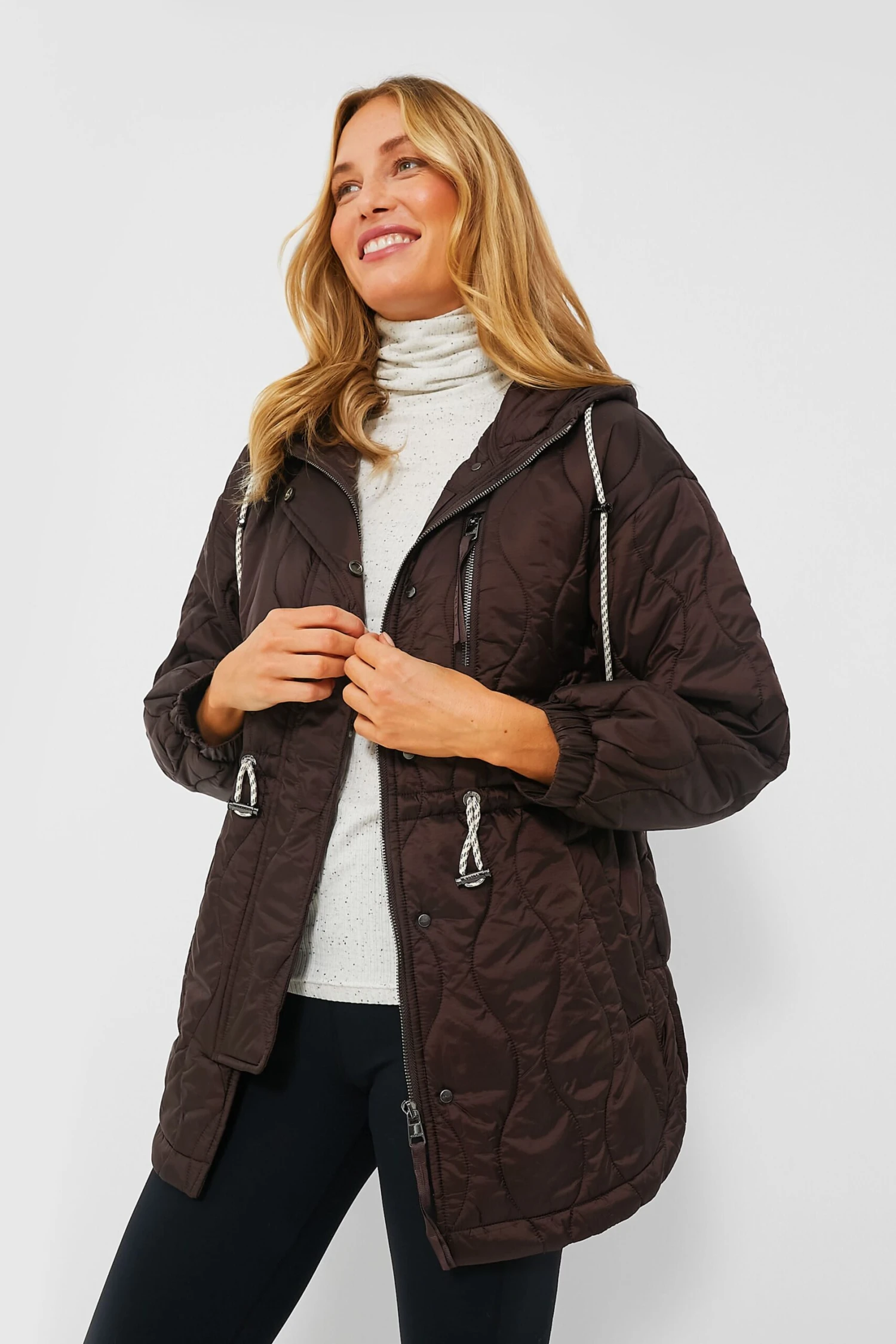 Varley Coffee Bean Caitlin Quilt Jacket 8 Varley Coffee Bean Caitlin Quilt Jacket - Image 8