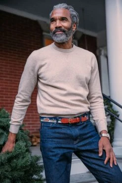 North Pole Needlepoint Belt -Outfit And Shoe Sales Store ll8eGL7lkjF72NhaSCttnvMAprAr4mSh 1