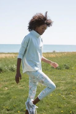 Breezy Blue Ally Swing Sweatshirt -Outfit And Shoe Sales Store mUx9LptMSYSTr5bUb8UkfuclAajxuFGa 1