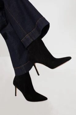 Veronica Beard Black Lisa Boots -Outfit And Shoe Sales Store osNeALHruA5LBJPn3aBdFUaLHfgPH602 1