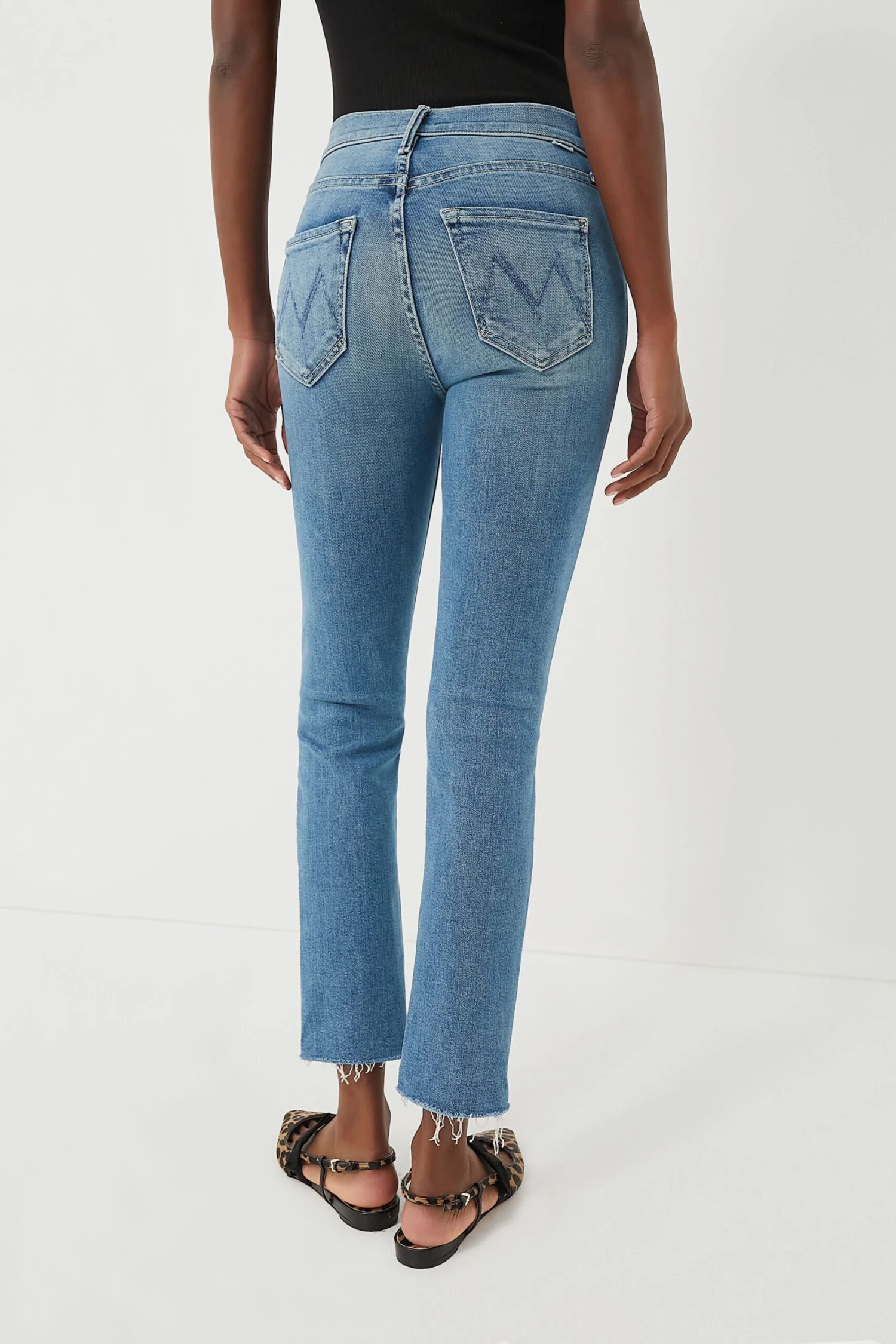 MOTHER Riding The Cliffside Mid Rise Dazzler Ankle Fray 4 MOTHER Riding The Cliffside Mid Rise Dazzler Ankle Fray - Image 4