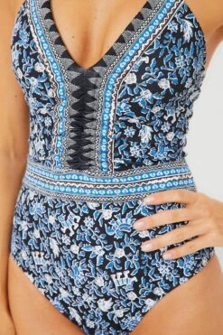 Multi Maria One Piece -Outfit And Shoe Sales Store sVRfYs3E4tr0zw9G49rYyDQHEooM7Yel 1